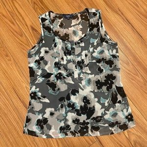 Reitman’s Lightweight Flowy Tank Top Layering Blouse Floral Camouflage Pattern
